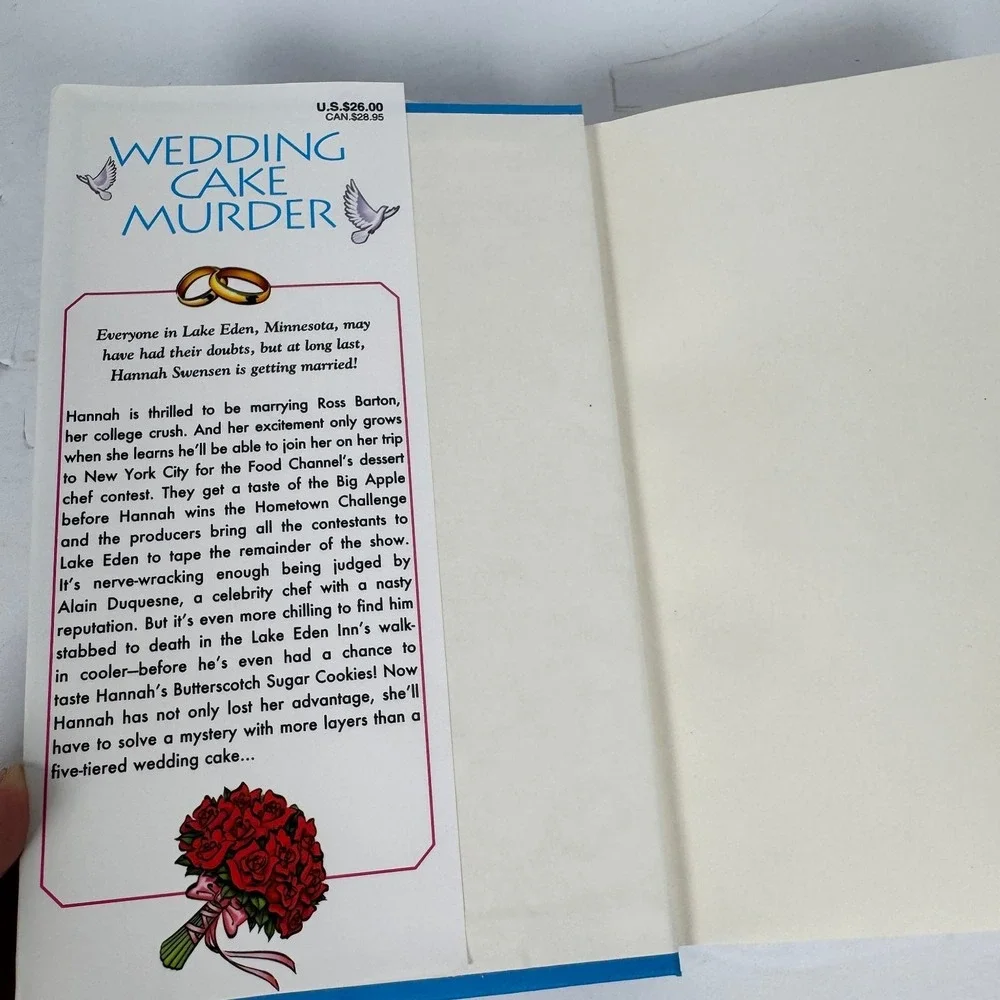 Wedding Cake Murder Joanne Fluke 2016 First Edition Hardcover‎ Mystery Recipes
